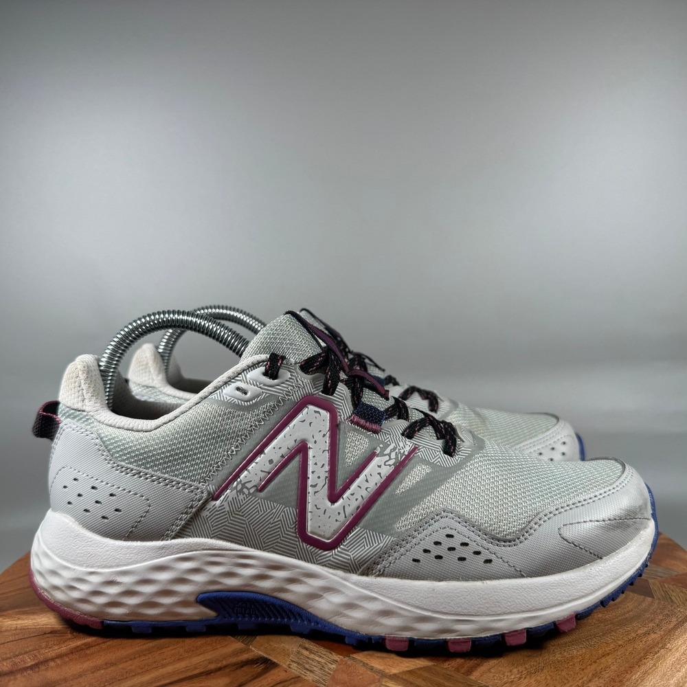 New Balance 410v8 Womens Trail Running Shoes Silver Purple WT410LR8 Size 9.5 B